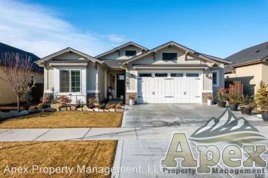 Main picture of 4969 N Arliss Ave