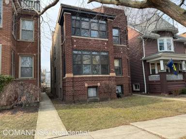 Main picture of 4518 N Maplewood Ave