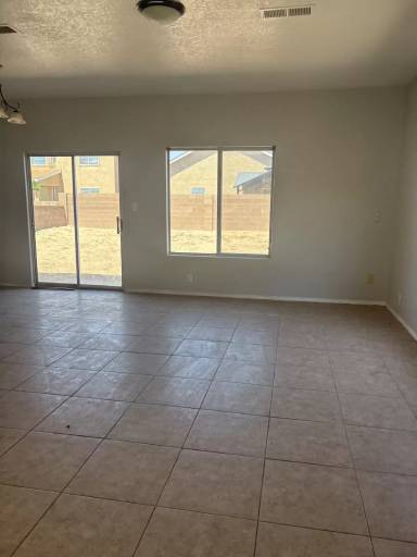 Main picture of 1607 Costilla Rd NE