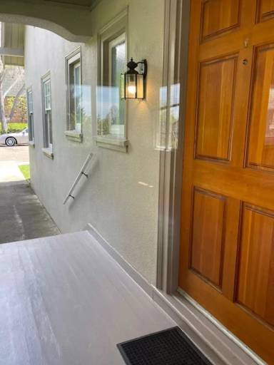 Main picture of 31 Hardwick Ave