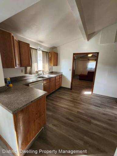 Main picture of 1352 Sunset Ln