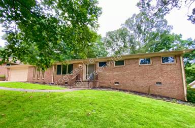 Main picture of 109 Wood Heights Ave