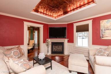 Main picture of 6 McDuffee St