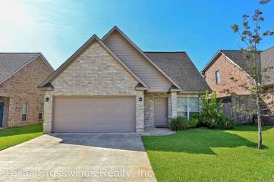 Main picture of 411 Montauk Ct