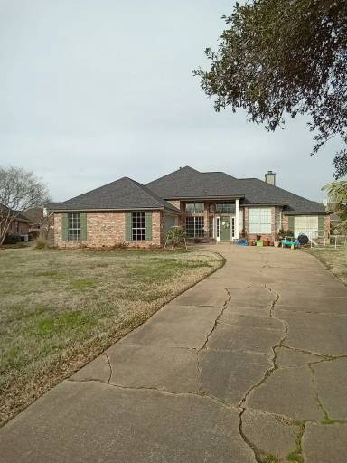 Main picture of 2428 Bristol Ct