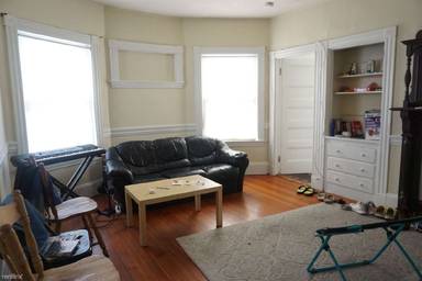 Main picture of 76 Gordon St