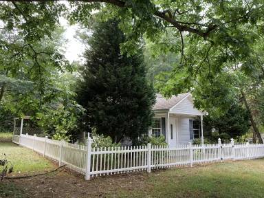 Main picture of 1437 Alpine Dr