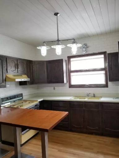 Main picture of 1540 Steiber St