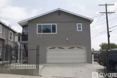 Main picture of 4600 Catalpa St