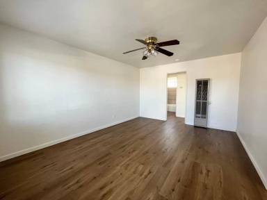 Main picture of 701 60th St