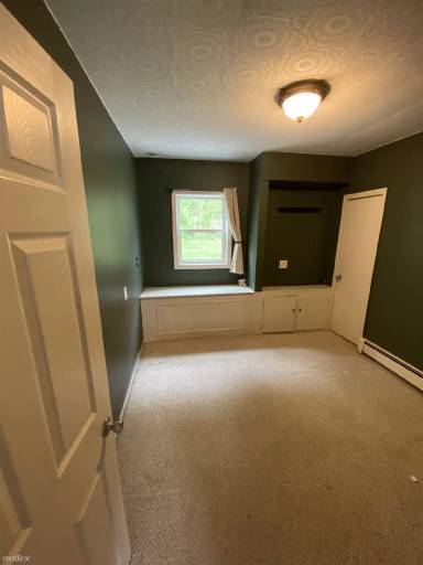 Main picture of 20 Reservoir Avenue Manville