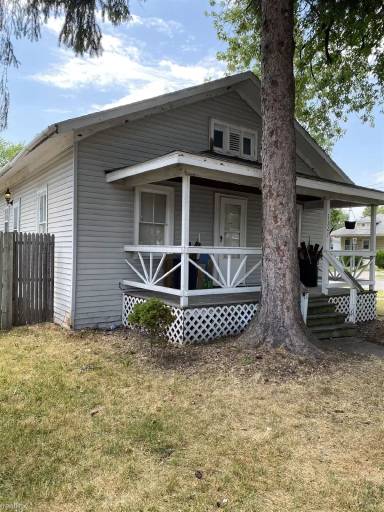 Main picture of 1303 Throop St