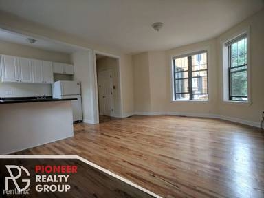 Main picture of 719-27 W Barry Ave