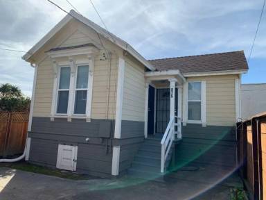 Main picture of 881 30th St