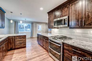Main picture of 953 Shadow Mountain Dr