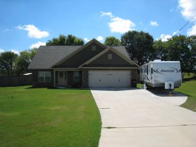 Main picture of 15 Barley Ct