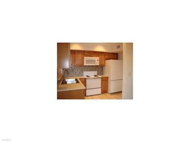 Main picture of 15 Madeira Ave