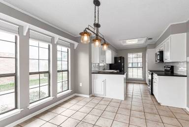 Main picture of 1142 Bullrush Dr
