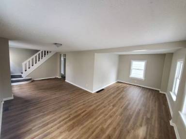 Main picture of 828 Memorial Ave