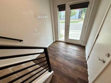 Main picture of 5561 W 11th Pl