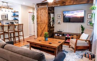 Main picture of 205 Star Ridge Rd