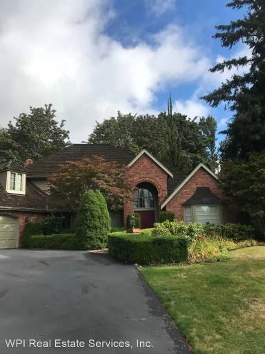 Main picture of 22104 NE 66th Pl