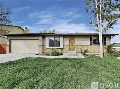 Main picture of 3336 S Dunkirk Way