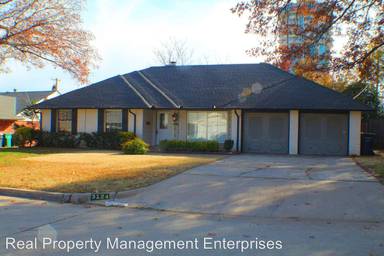 Main picture of 3124 NW 61st St