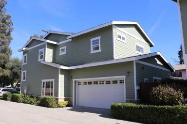 Main picture of 632 W Olive Ave