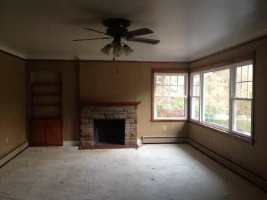 Main picture of 821 Lakeview Ave