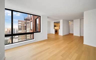 Main picture of One Columbus Place