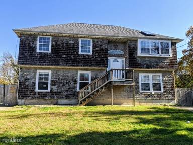 Main picture of 75 Woodland Dr