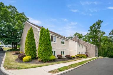 Main picture of 103 Harvest Ln