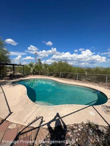 Main picture of 2462 N Broken Arrow Trl