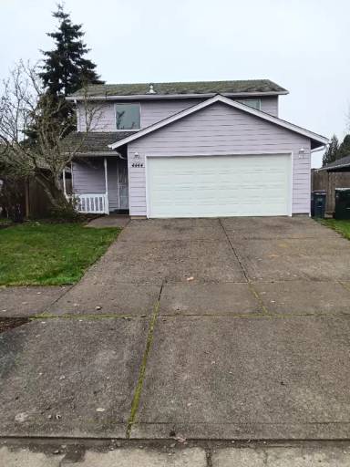 Main picture of 4444 Leafwood Ave NE