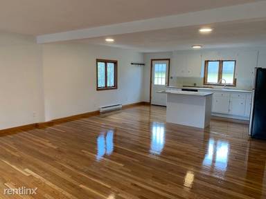 Main picture of 70 Cushing St