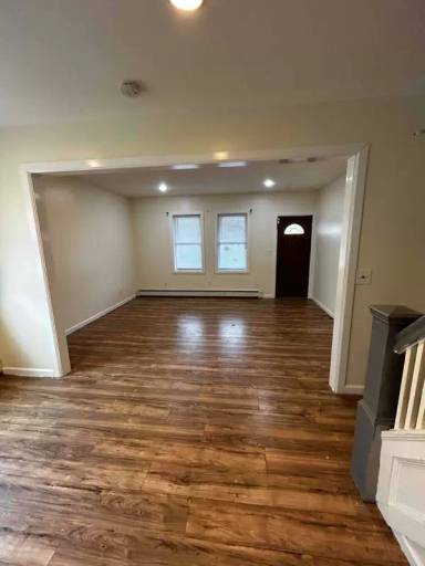 Main picture of 1107 N Main Ave