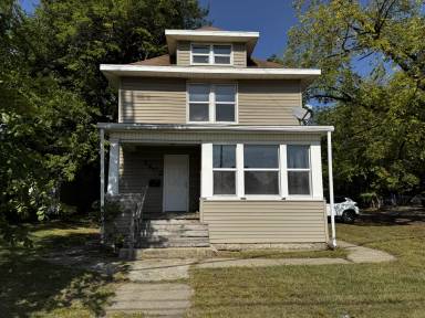 Main picture of 1402 W Saint Joseph St