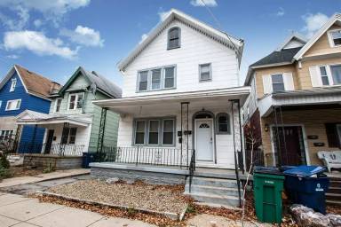 Main picture of 28 York St