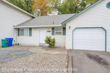 Main picture of 4504 SE Roethe Rd