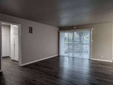 Main picture of 58 Grand Ave