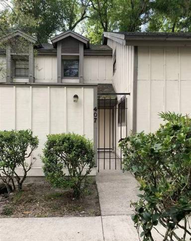 Main picture of 407 SW 54th Dr