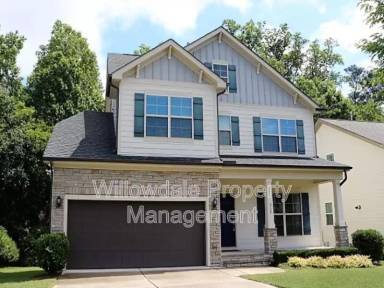 Main picture of 717 Minerva Dale Dr