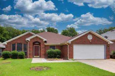 Main picture of 5905 Garden View Dr