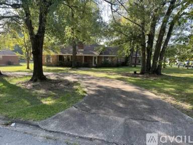Main picture of 183 Heatherwood St