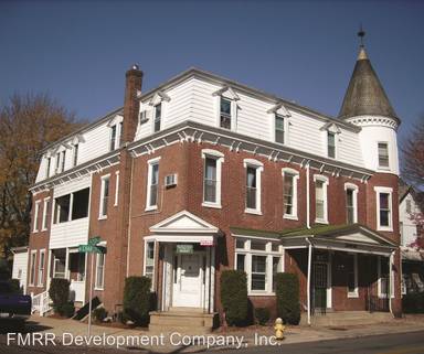 Main picture of 351 N Charlotte St