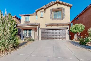 Main picture of 517 Loma Linda Loop NE