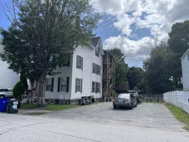 Main picture of 82 Walker St