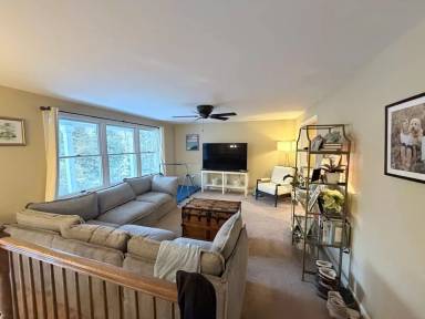Main picture of 5115 Irving St