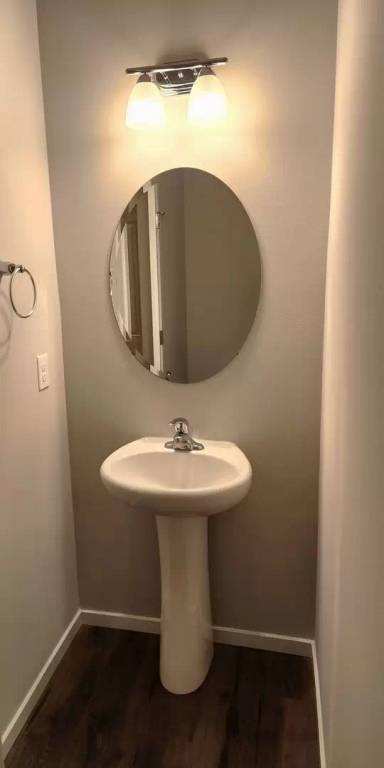 Main picture of 6934 Oleander Ave NE